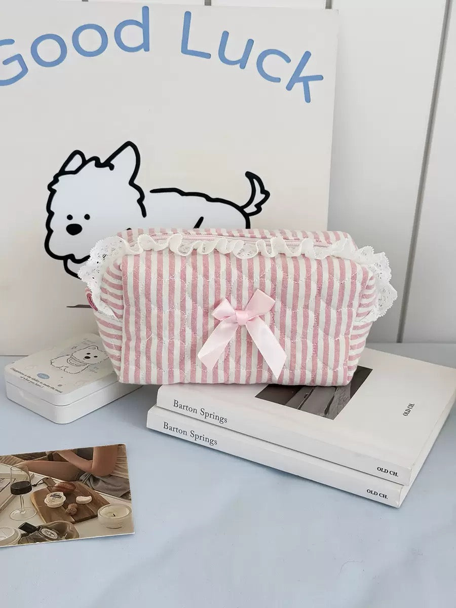 Sweetheart Lace Makeup Bag